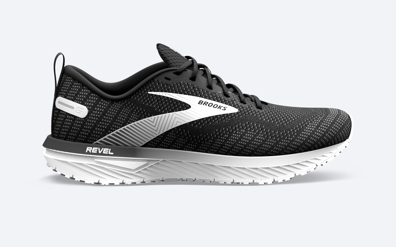 Brooks W Revel 6